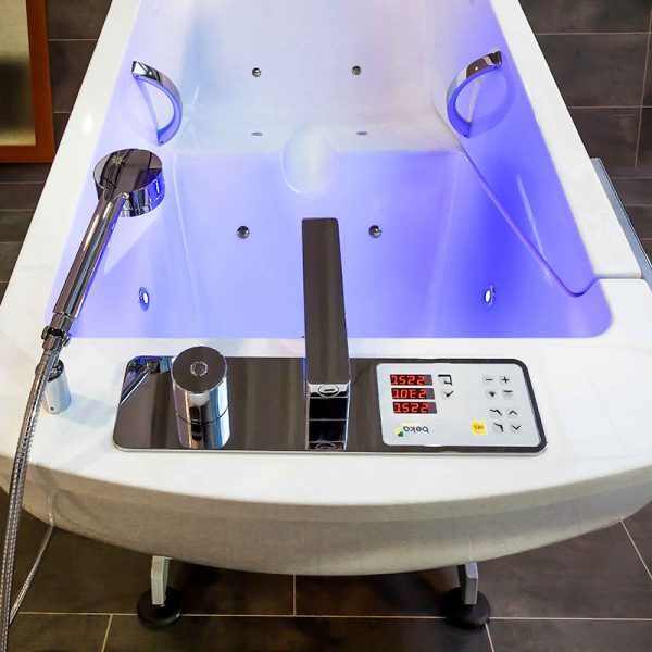 Beka Avero Motion Bath Tub Colour Light Therapy System